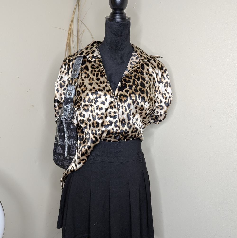 Leopard Print Button Up Blouse Size Xl